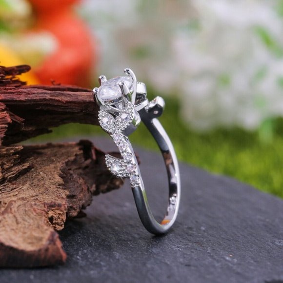 New 925 Silver White Sapphire Ring - Picture 2 of 4